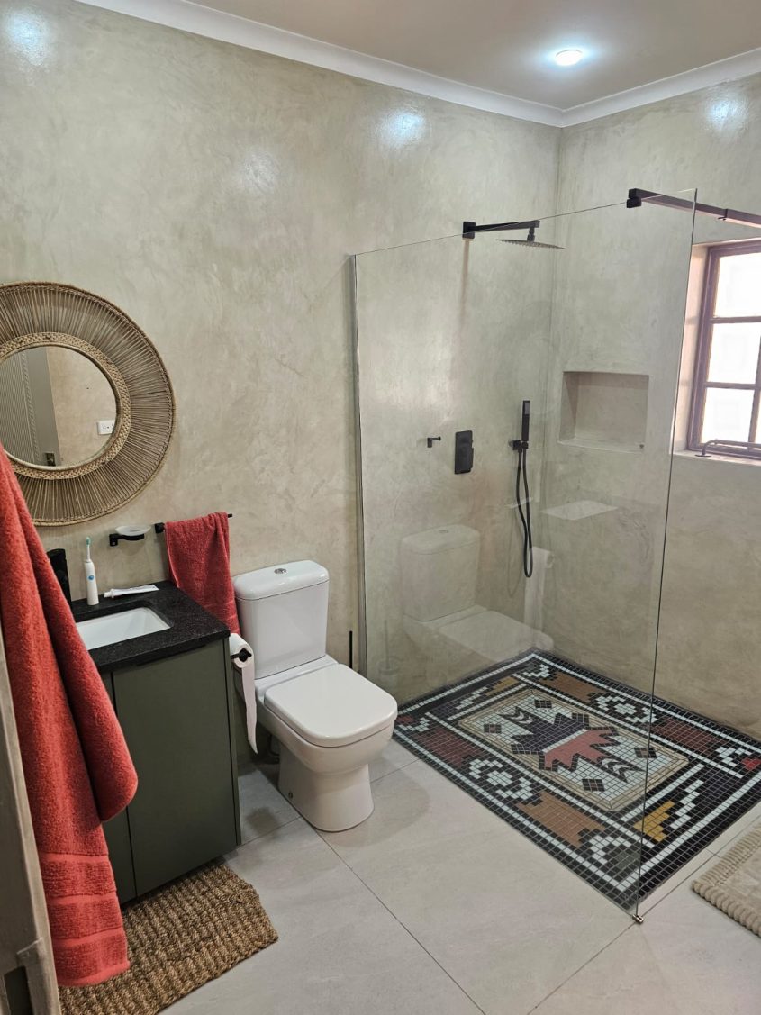 NDEBELESHOWERfloorinstalled